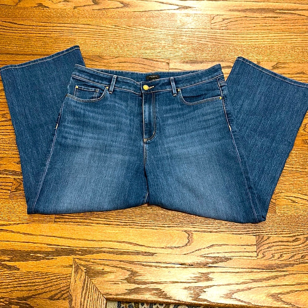 Ann Taylor Factory flared crop jeans. Size14